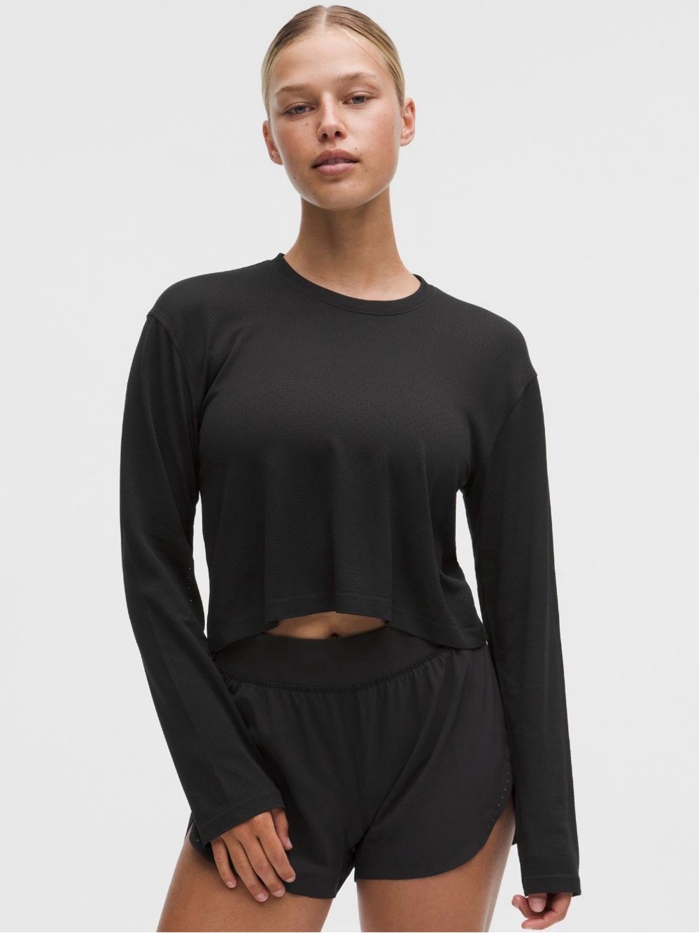 Lululemon swiftly perforated stripe long sleeve size 6 NWT black sold out